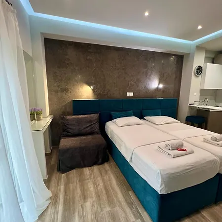 Emerald Lux * Athens